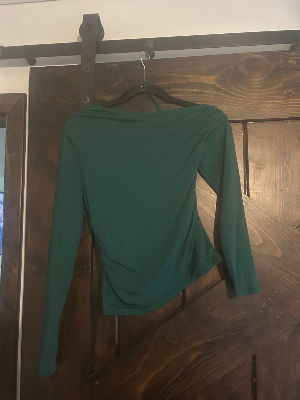 Ambercrombie & Fitch Long-Sleeve Off One Shoulder Top in Forest Green